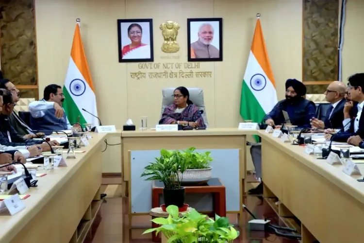 क्या दिल्ली में सफाई में कोताही बरतने वाले सरकारी संस्थानों से वसूला जाएगा जुर्माना? सीएम रेखा गुप्ता का निर्देश