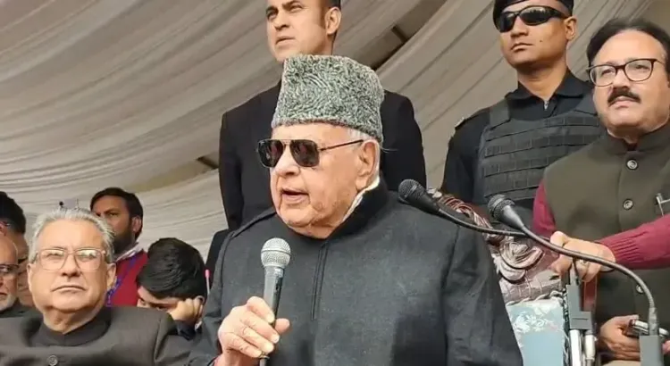 फारूक अब्दुल्ला का बड़ा बयान: 'दिल्ली से न्याय की उम्मीद नहीं, हक के लिए खुद लड़ना होगा'