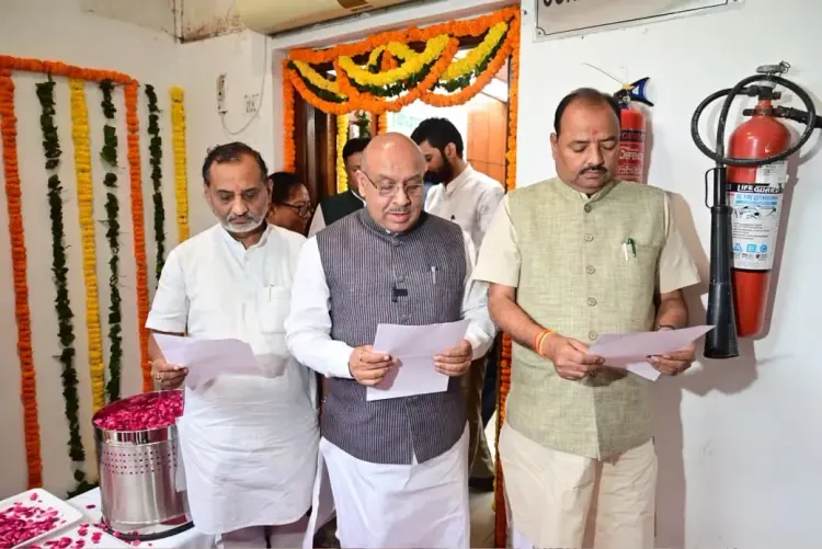 Delhi Speaker Vijender Gupta leads Rashtriya Ekta Diwas pledge at Assembly