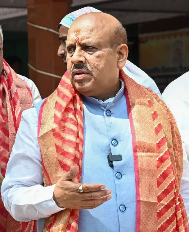 Delhi Speaker Vijender Gupta targets 10,000 trees in Rohini plantation drive