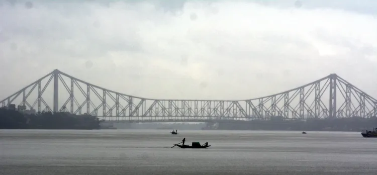 Will the Depression in the Bay of Bengal Bring Rain to Bengal in the Next Two Days?