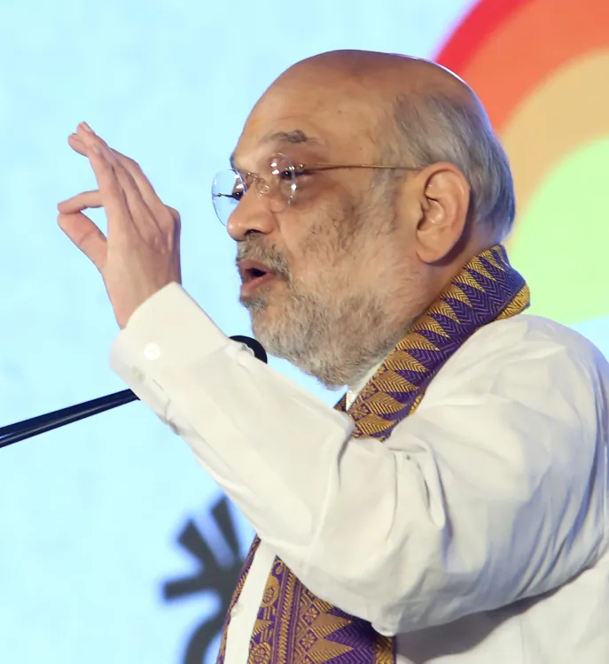 क्या भारत धर्मशाला नहीं, डिटेक्ट-डिलीट-डिपोर्ट का पालन करेंगे : अमित शाह?