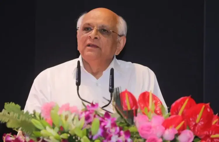 What Development Projects Worth Rs 4,870 Cr Were Launched Across Gujarat in January?