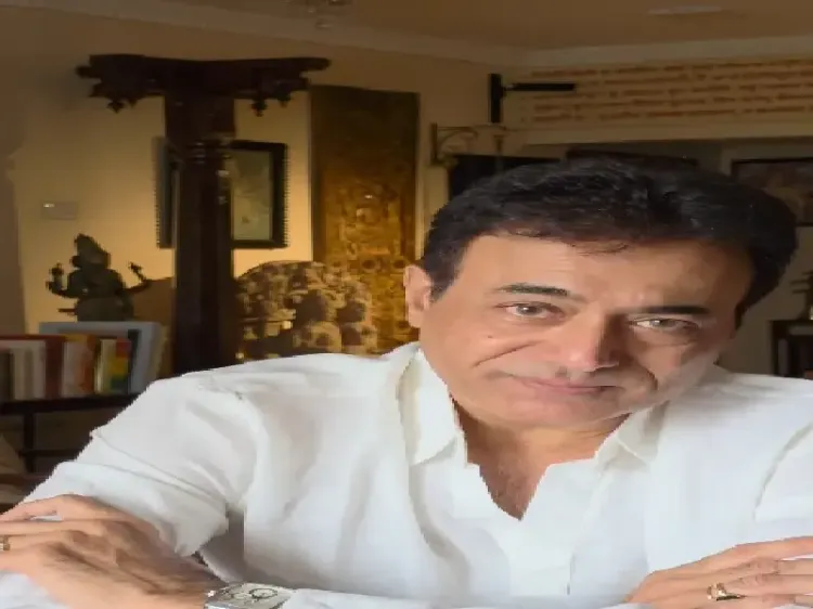 क्या धर्मेंद्र के निधन पर महाभारत के 'श्री कृष्ण' ने गीत गाकर श्रद्धांजलि अर्पित की?