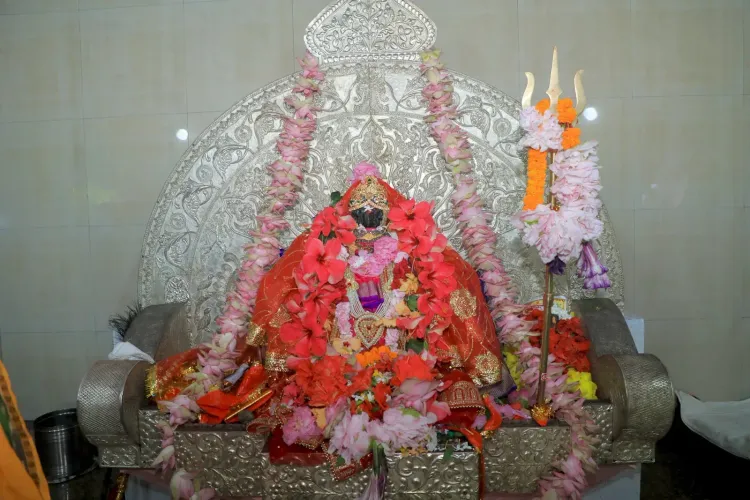 Dharmendra Pradhan Offers Prayers at Dhenkanal Temple on Mahastami