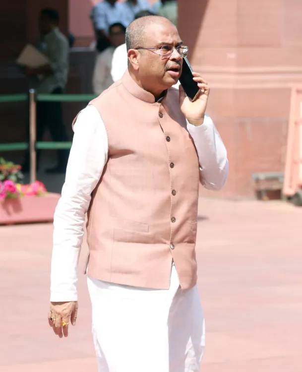 Dharmendra Pradhan Critiques TN CM Stalin on NEP Language Policy