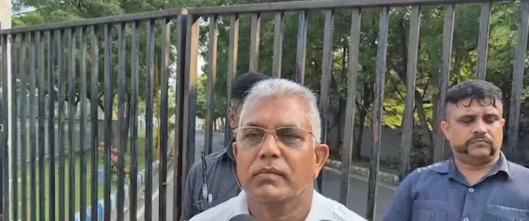 दिलीप घोष का ममता पर तीखा हमला: ‘धरना जबरन कराया, TMC के सांसद-विधायक भी नदारद’
