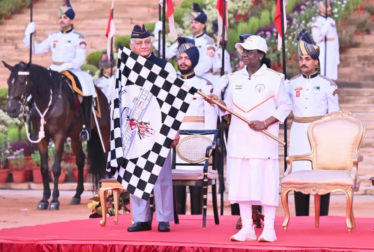 राष्ट्रपति मुर्मु ने पीबीजी सोल्जरथॉन को दिखाई हरी झंडी, मांडविया ने एनसीसी साइक्लोथॉन 2026 को किया रवाना