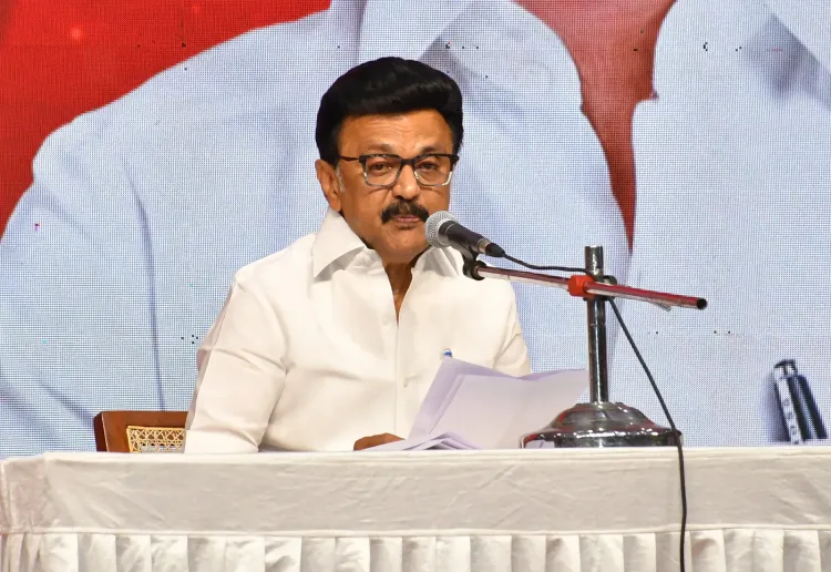 डीएमके ने टीवीके आईटी विंग पर एफआईआर की मांग, स्टालिन का एआई-जनित फर्जी वीडियो वायरल