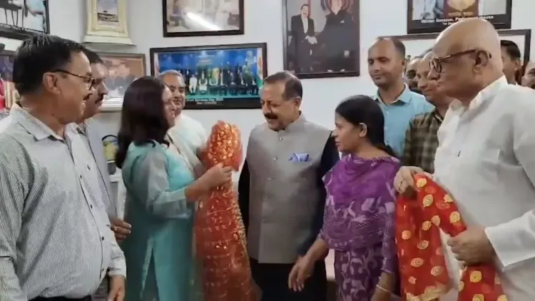 Dr. Jitendra Singh meets Hiranagar constituents at Jammu office