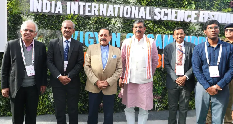 क्या <b>डॉ. जितेंद्र सिंह</b> ने आईआईएसएफ विज्ञान महोत्सव का उद्घाटन किया?