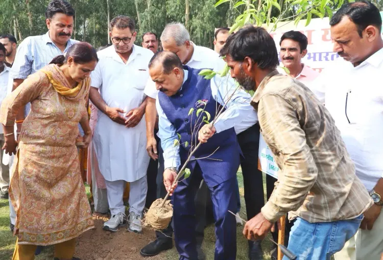 Dr. Jitendra Singh plants sapling at Chandigarh station under Ek Ped Maa Ke Naam