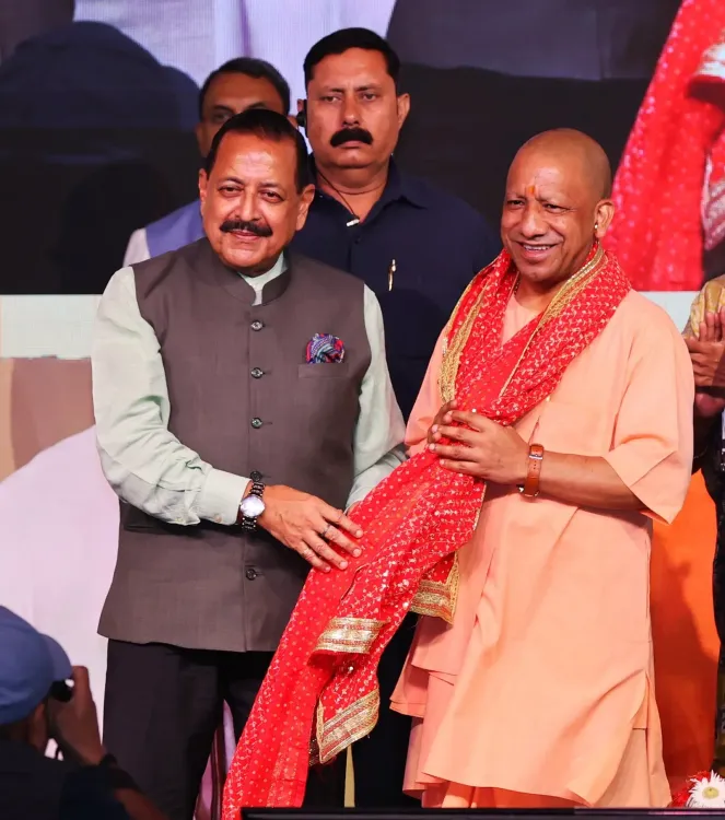 Dr. Jitendra Singh wishes CM Yogi Adityanath on birthday