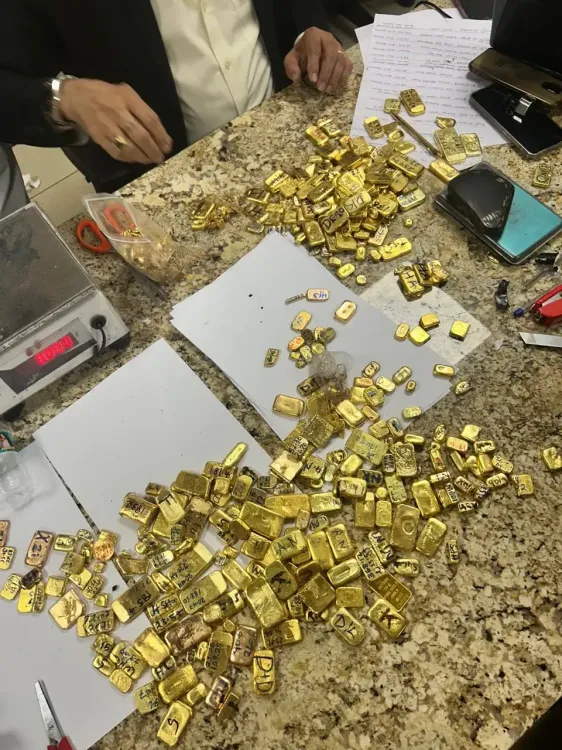 डीआरआई की संजीदा कार्रवाई, 37.74 करोड़ का सोना किया गया जब्त