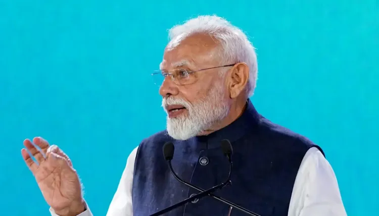 PM मोदी का ब्लूमबर्ग फोरम में बड़ा बयान: भारत की नवीकरणीय ऊर्जा क्षमता 75 से बढ़कर 300 गीगावाट, विदेशी मुद्रा भंडार $700 अरब पार