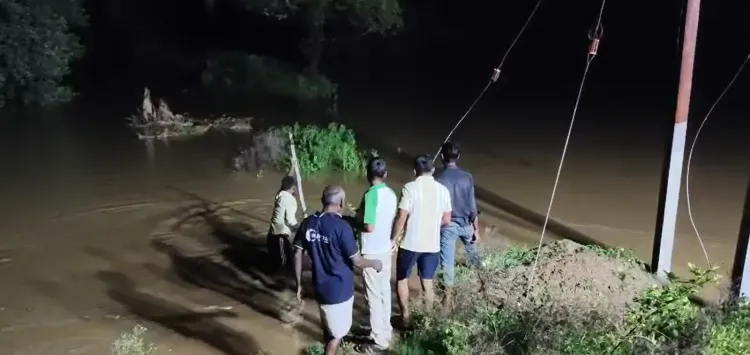 दुर्गावती नदी का जलस्तर खतरनाक स्तर पर, मोहनिया शहर में बाढ़ का गंभीर खतरा; प्रशासन सतर्क