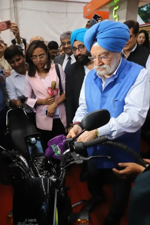 ई85 ईंधन लॉन्च: पुरी ने दिल्ली में किया उद्घाटन, पेट्रोल से ₹20 सस्ता और 61% कम उत्सर्जन