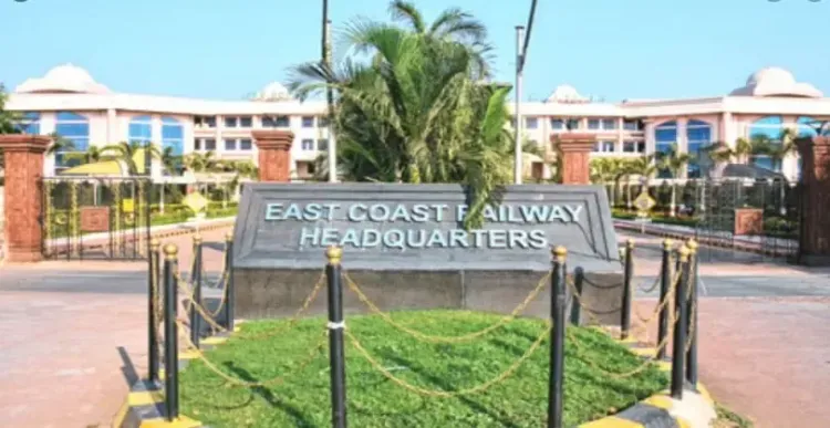 Why Did East Coast Railway Cancel 43 Trains Due to Cyclone 'Montha'?