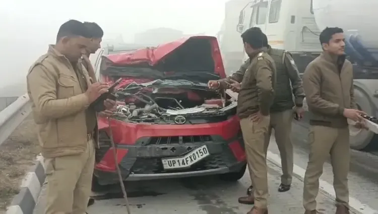 क्या ईस्टर्न पेरीफेरल एक्सप्रेस-वे पर घने कोहरे के पहले दिन हादसा हुआ?