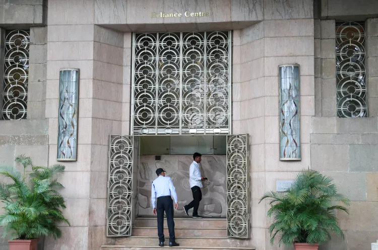 Why Has the ED Attached Rs 1,885 Crore in Assets of Anil Ambani Group?
