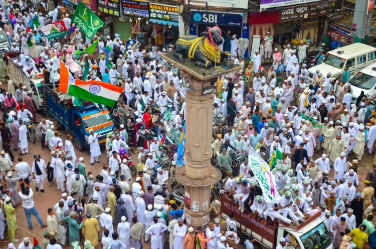 ईद-ए-मिलाद-उन-नबी 2026: देशभर में अकीदत के साथ जुलूस-ए-मोहम्मदी, हजरतबल से अजमेर शरीफ तक दुआओं का सिलसिला