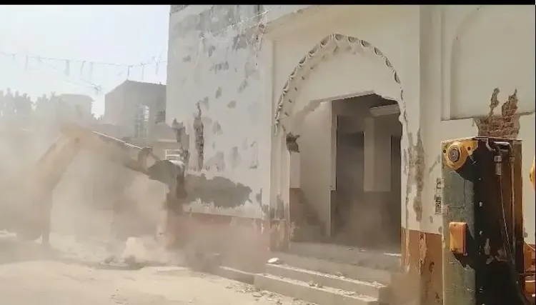 Demolition of Eidgah and Imambara in Sambhal: A Government Crackdown on Encroachment