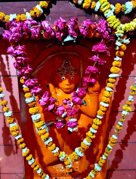 क्या एक करोड़ रुपए से पसीना वाले हनुमान मंदिर का कायाकल्प होगा, फिरोजाबाद बनेगा प्रमुख धार्मिक पर्यटन केंद्र?