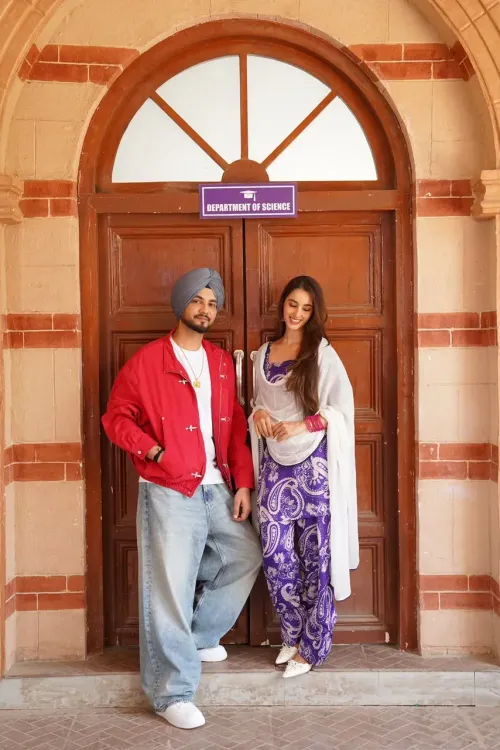 Elvish Yadav sports turban in 'Sadi Sun' video: 'A completely different avatar'