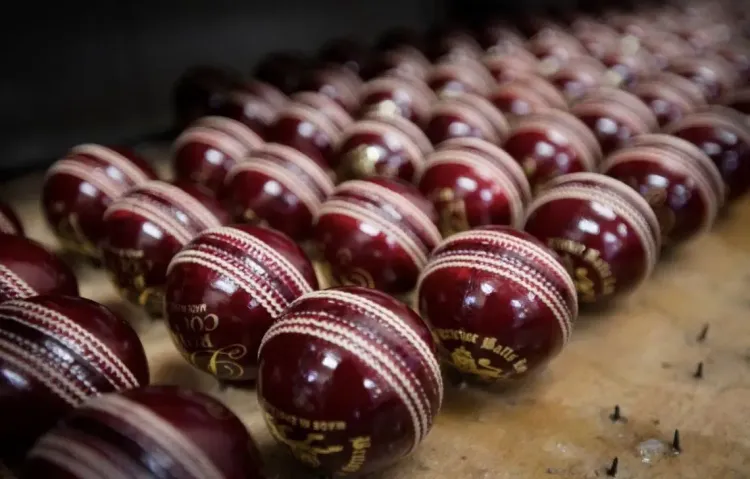 English Cricket Season Faces Dukes Ball Shortage Amid Gulf Shipping Crisis