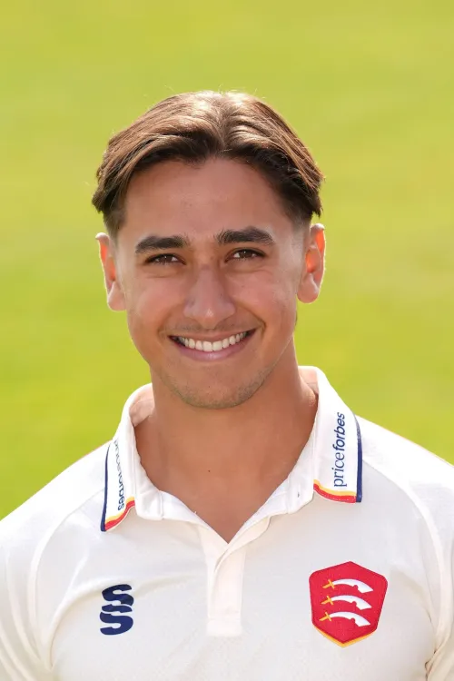 Essex release Robin Das after cricketer faces rape charges at Inner London Crown Court
