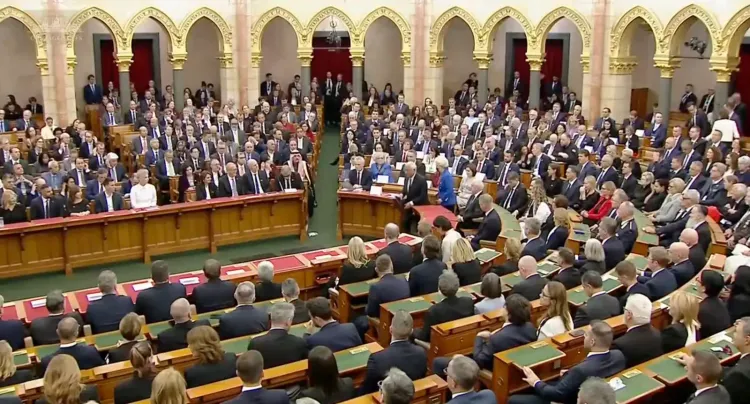 EU leaders back Hungary's return to Brussels fold at Budapest parliament