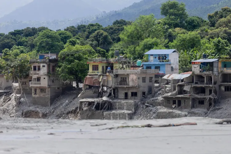 Nepal floods: 469 dead, 977 missing as rescue halted over new dam breach