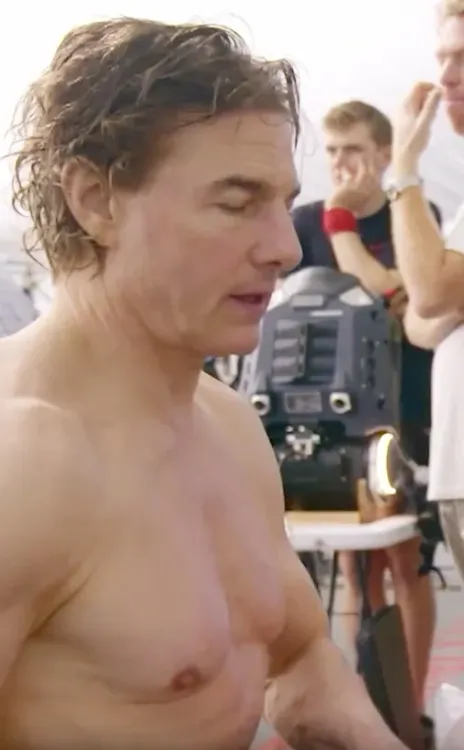 Why is Farah Khan so ‘eternally grateful’ to Tom Cruise for removing his shirt?