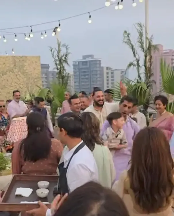 Watch Farhan Akhtar and Cricket Stars Dance at Kritika and Gaurav's Wedding Celebration