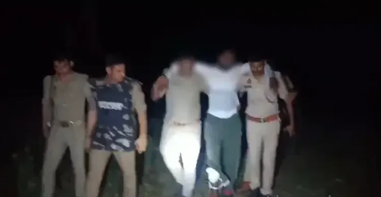 फर्रुखाबाद मुठभेड़: कटिया चौराहे पर पुलिस से भिड़ा गैंगस्टर, दाहिने पैर में गोली लगने के बाद गिरफ्तार