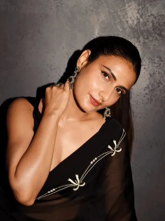 क्या फातिमा सना शेख ने 'मेट्रो... इन दिनों' के सेट पर अनुराग बसु के साथ काम करने का अनुभव साझा किया?