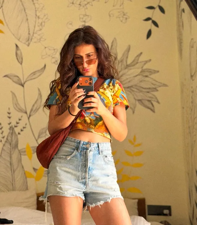 Fatima Sana Shaikh's beach getaway: 'Bijlee is my perfect travel companion'