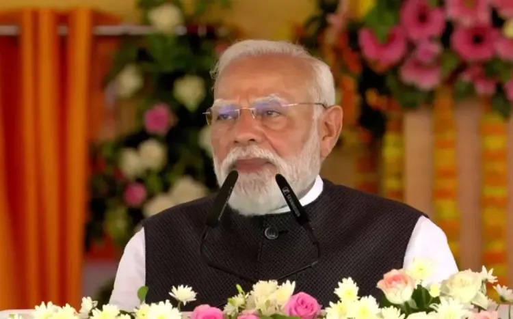 Modi hails fearless Bengal voting, calls turnout 'unimaginable' six decades ago