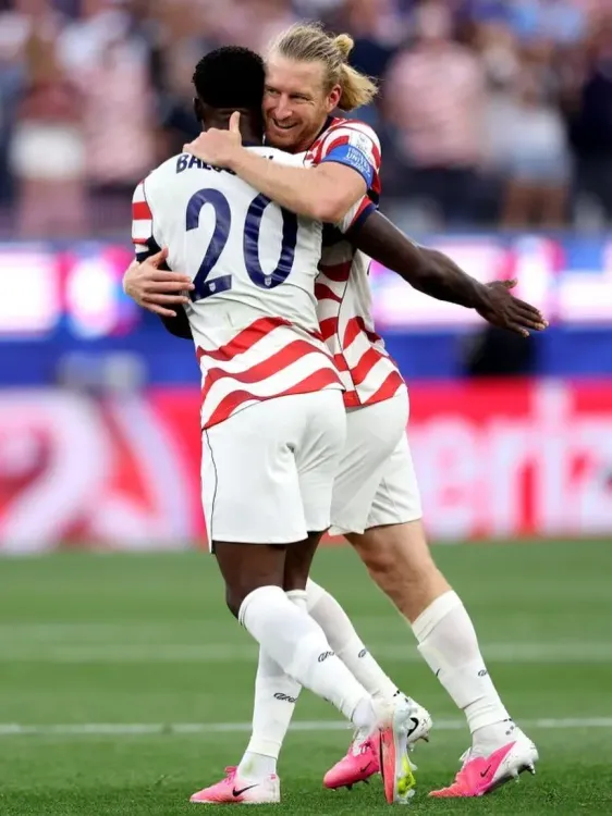 FIFA World Cup: Tim Ream's yellow card overturned in historic VAR mix-up as USA beat Paraguay 4-1