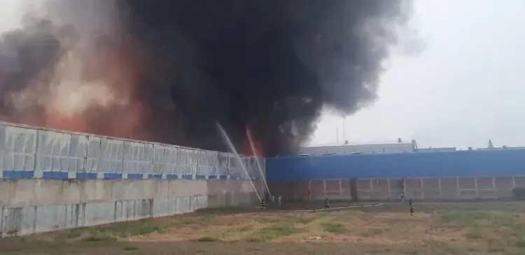 Patna warehouse fire: ₹50 lakh loss as 25 tenders battle cooking oil blaze