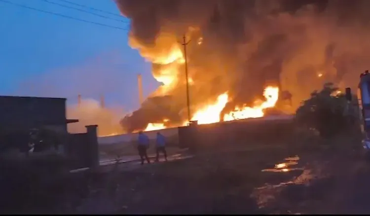 Bharuch chemical warehouse fire: no casualties at Dahej GIDC plant
