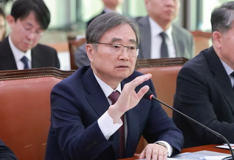 South Korea and Ukraine Collaborate on North Korean POWs Issue Following Humanitarian Guidelines