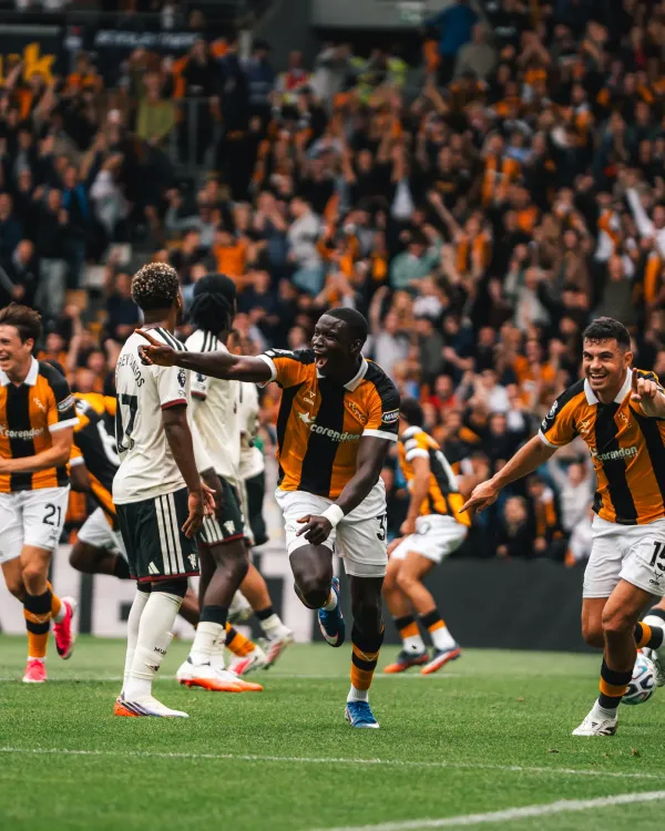Hull City stun Manchester United 2-0 on Premier League return