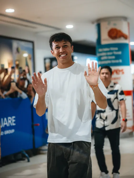 Is Alex Albon's 2025 Formula 1 Season Truly Outstanding?