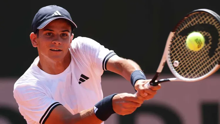 Rafael Jodar storms into French Open second round with 6-1, 6-0, 6-4 debut win