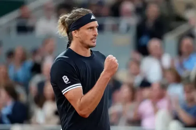 Zverev storms into French Open semis, beats Jodar 7-6 6-1 6-3