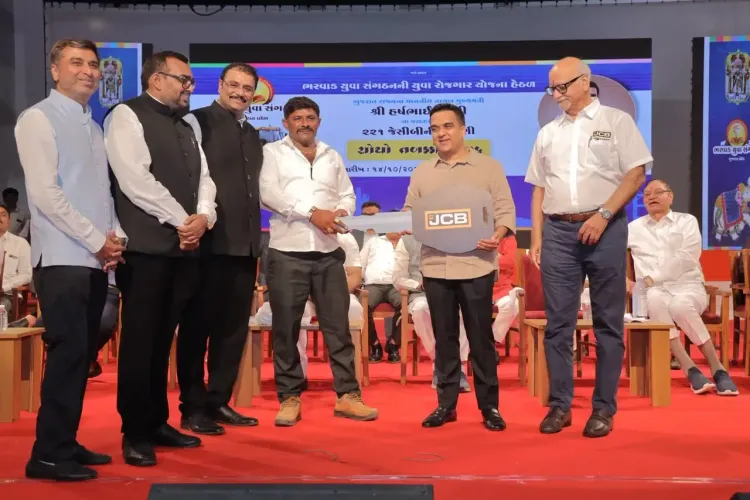 Gujarat: 221 JCBs distributed to Bharwad youth under Yuva Rojgar Yojana