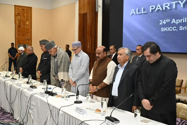 J&K All Party Meeting Resolution: Support for Centre and Kashmiris' Hospitality