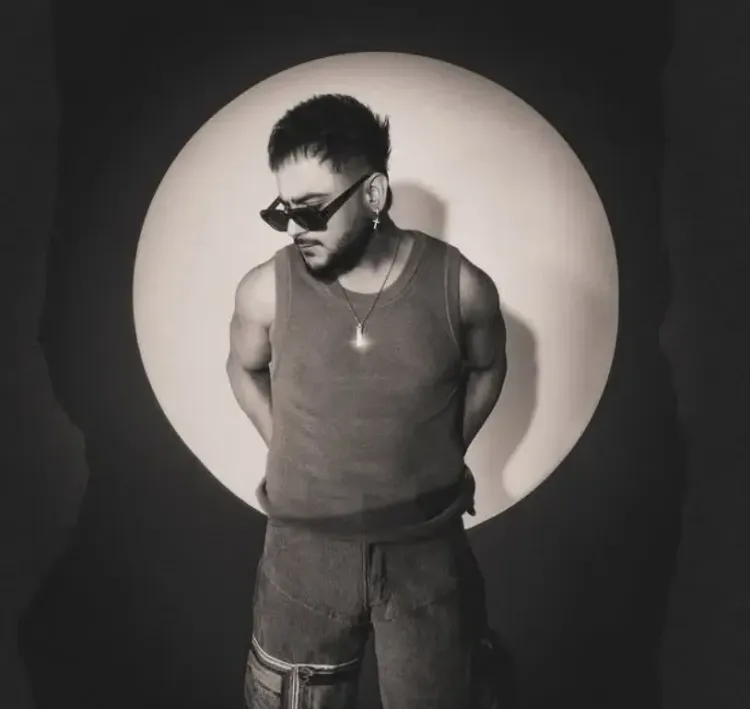 क्या मिलिंद गाबा सिर्फ गायक ही नहीं, पियानो के जादूगर भी हैं?