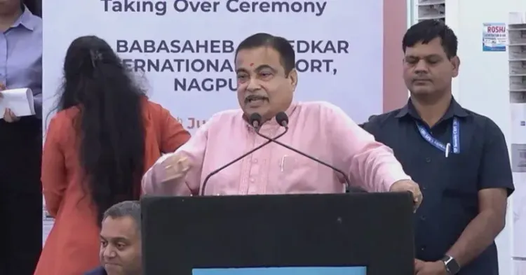 Gadkari at Nagpur Airport Handover Ceremony